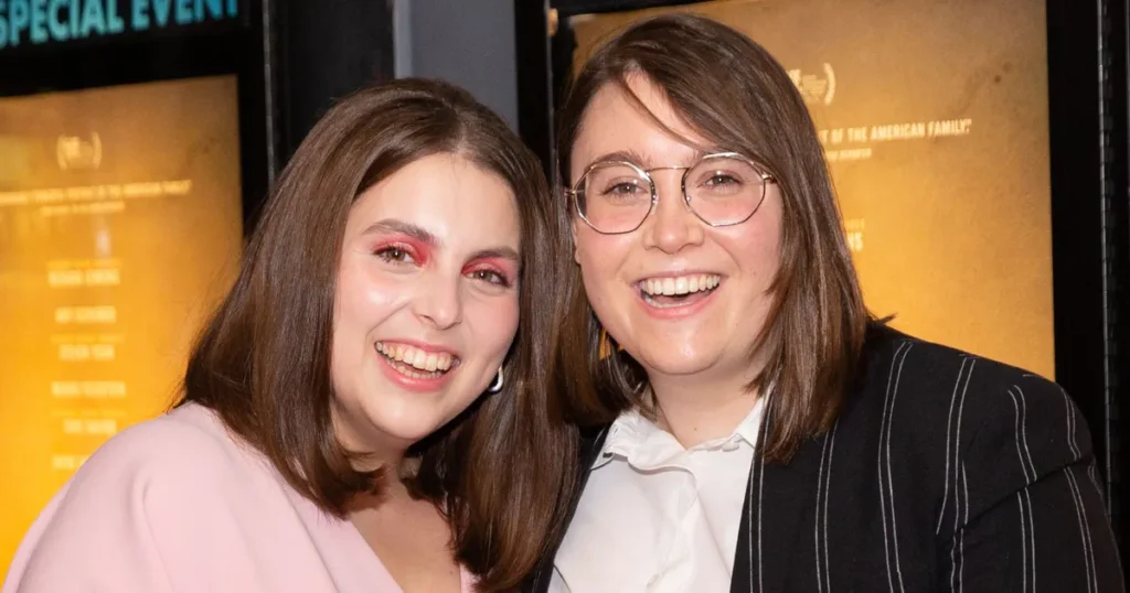 Beanie Feldstein & Bonnie-Chance Roberts
